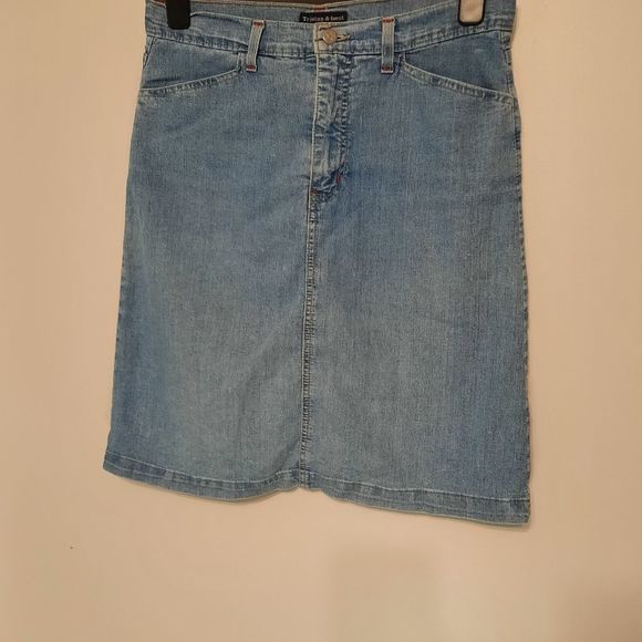 Tristan & Iseut Light Denim Skirt - Picture 1 of 5